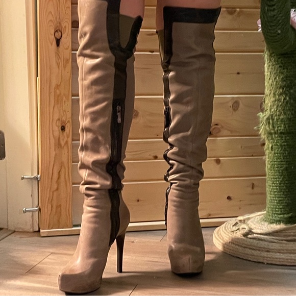 Guess netania over the knee boot - Picture 2 of 11